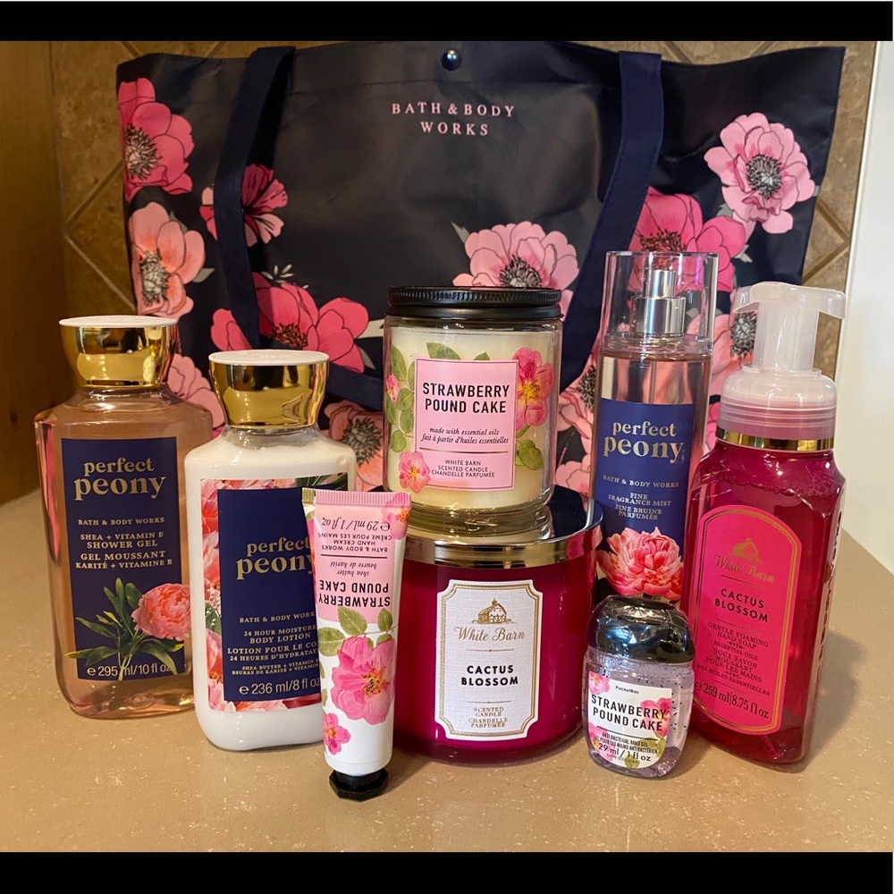 Bath and Body Works Tote Set
